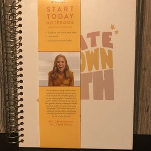 Rachel Hollis Planner NWT